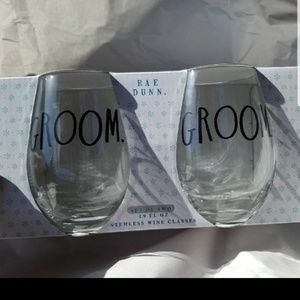 Rae Dunn Groom and Groom Stemless Flutes